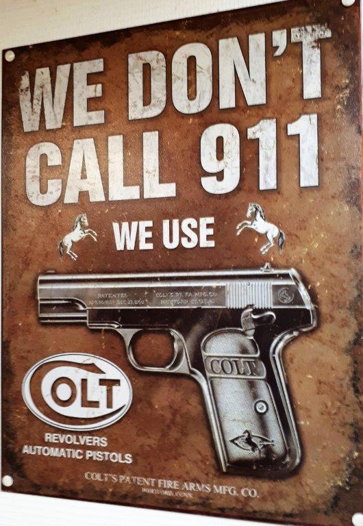 "Ouf", en France, le port d’arme est interdit !" + Législation Américaine "open carry" + Toutes les idées reçues sur les armes.