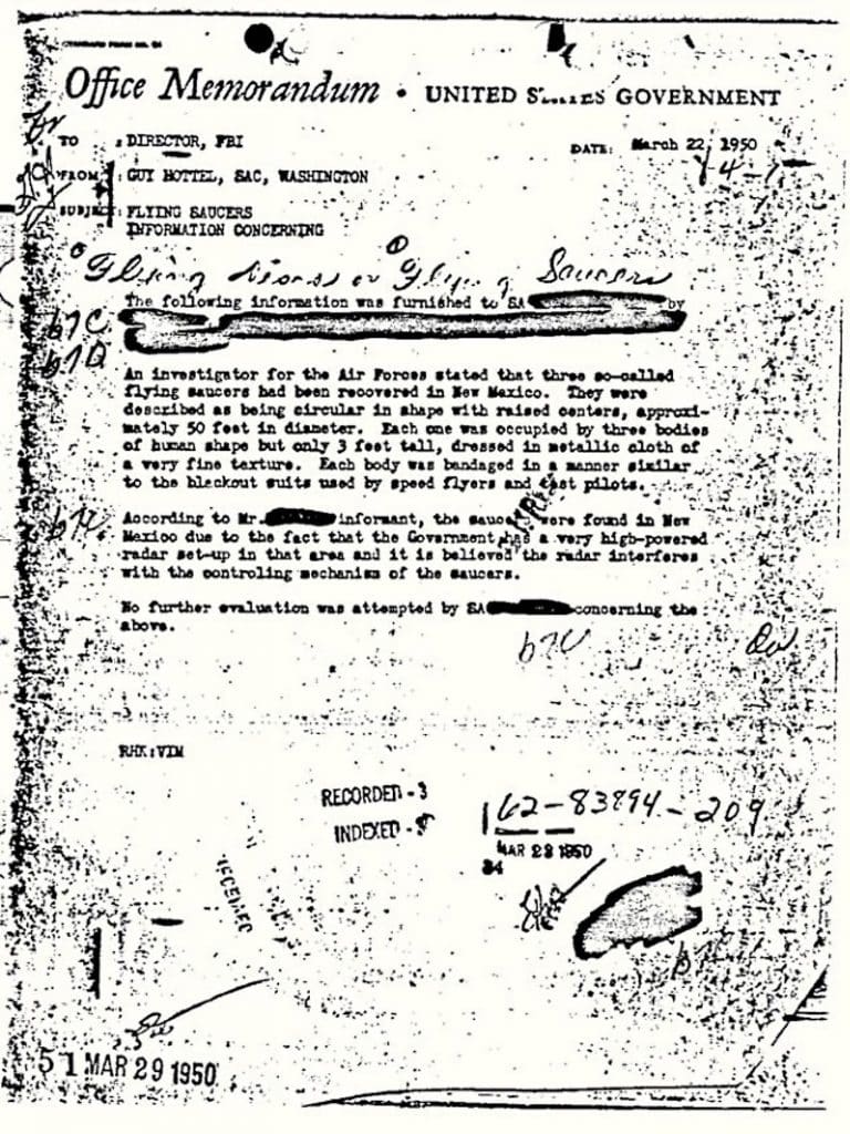 ROSWELL. Un mémorandum de Mars 1950 (!!!) du FBI confirme le crash de plusieurs "soucoupes volantes" au Nouveau-Mexique.